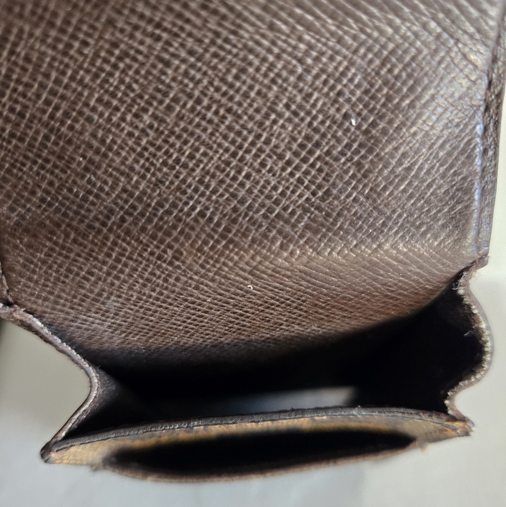 Louis Vuitton Wallet/Case - Picture 4 of 5